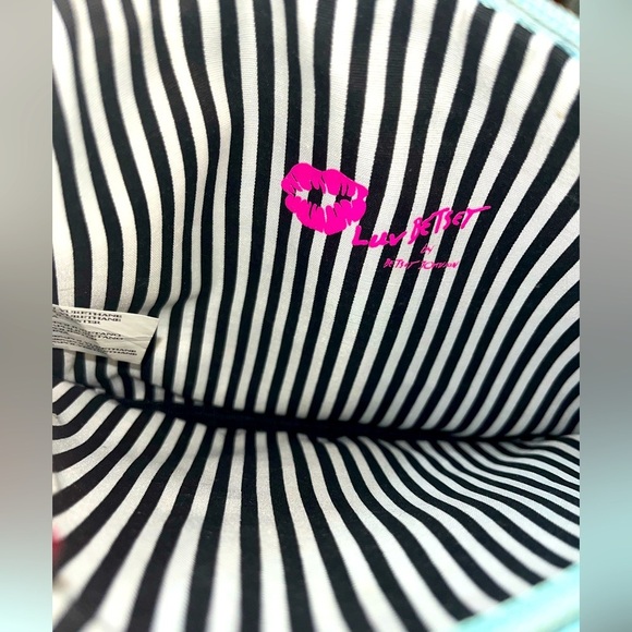 Luv Betsey Johnson Daisy Wristlet Floral Blue Clutch - Picture 6 of 7